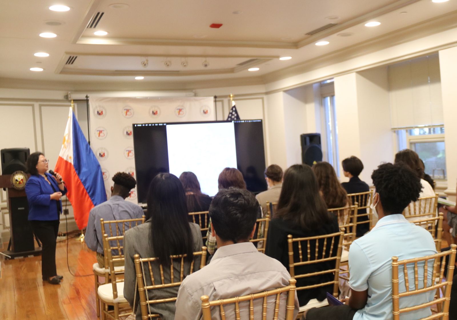 EMBASSY INTRODUCES PHILIPPINES TO AMP GLOBAL SCHOLARS Embassy of the