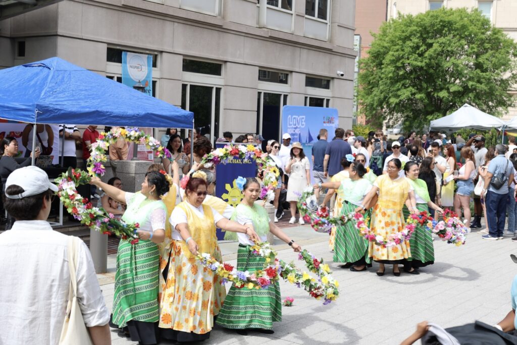 Mabuhay, Inc. Dance Ensemble welcomed guests with a Flores de Mayo showcase with a Bulaklakan performance, a lively floral dance traditionally performed during the Santa Cruz de Mayo festival in the Philippines.