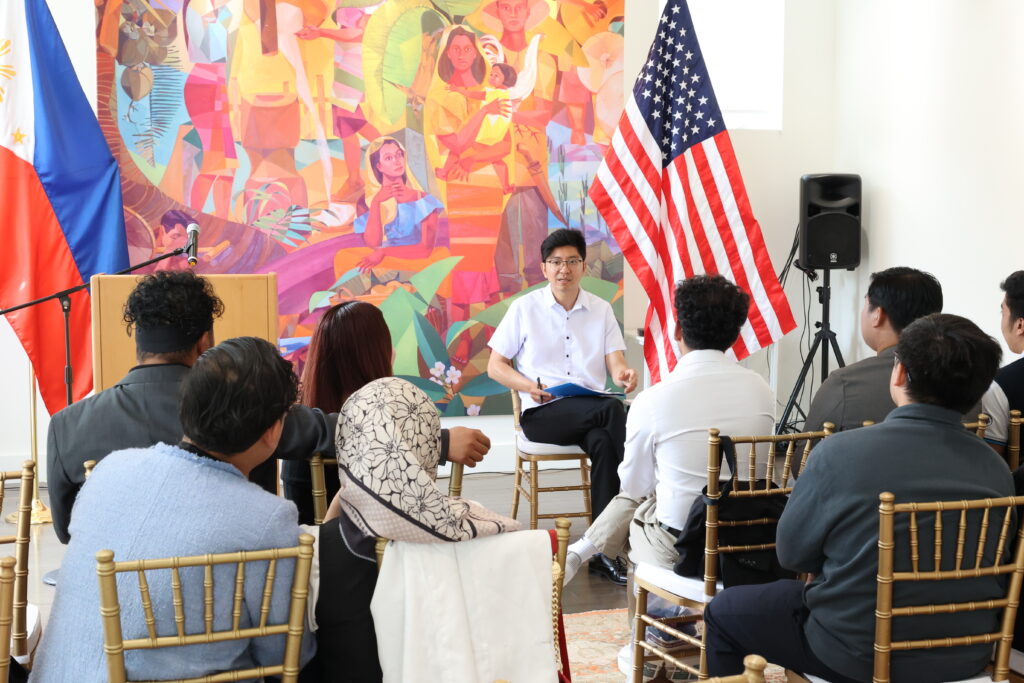 Second Secretary and Consul Mark Lim engages with YSEALI Fellows as they share their experiences of the program.