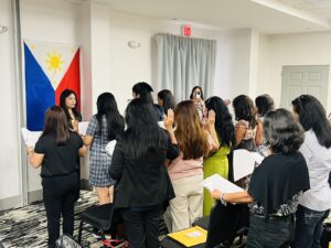 New Filipino-Americans take the Oath of Allegiance during a ceremony held at the consular outreach mission in Alabama on 01 June 2025.
