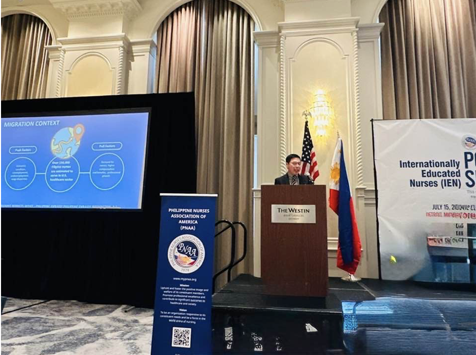 Labor Attache Saul De Vries addresses the Internationally Educated Nurses (IENs) at the IEN Policy Summit in Westin Book Cadillac, Detroit, Michigan on 15 July 2025.
