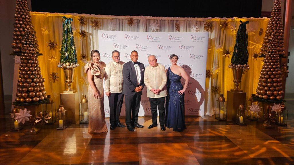 (L-R) Choral Arts Artistic Director Marie Bucoy-Calavan, Philippine Deputy Chief of Mission Jaime Ramon Ascalon, Jr., Choral Arts 2025 Gala Chair Eric Broyles, Philippine Ambassador Jose Manuel Romualdez, Choral Arts Executive Director Maria Mathieson
