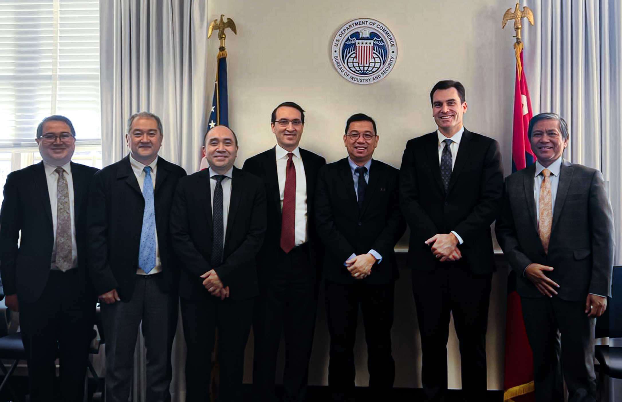 DTI Undersecretary Ceferino Rodolfo (3rd from right) is joined by PH Embassy officials in meeting U.S. Commerce Undersecretary William Kimmitt (2nd from right) and Undersecretary Jeffrey Kessler (center). They discussed various developments in line with the economic priorities of both countries, including cooperation on critical minerals and ways to enhance trade and investments.