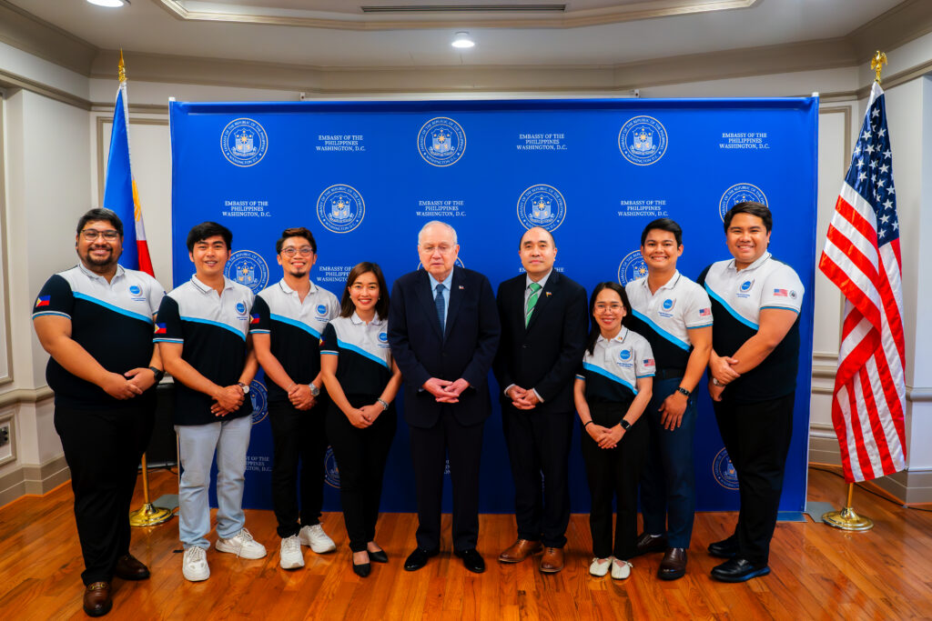 Ambassador Romualdez, accompanied by Deputy Chief of Mission Felipe Cari&ntilde;o III, greets the YSEALI-PFP Civic Engagement delegates.