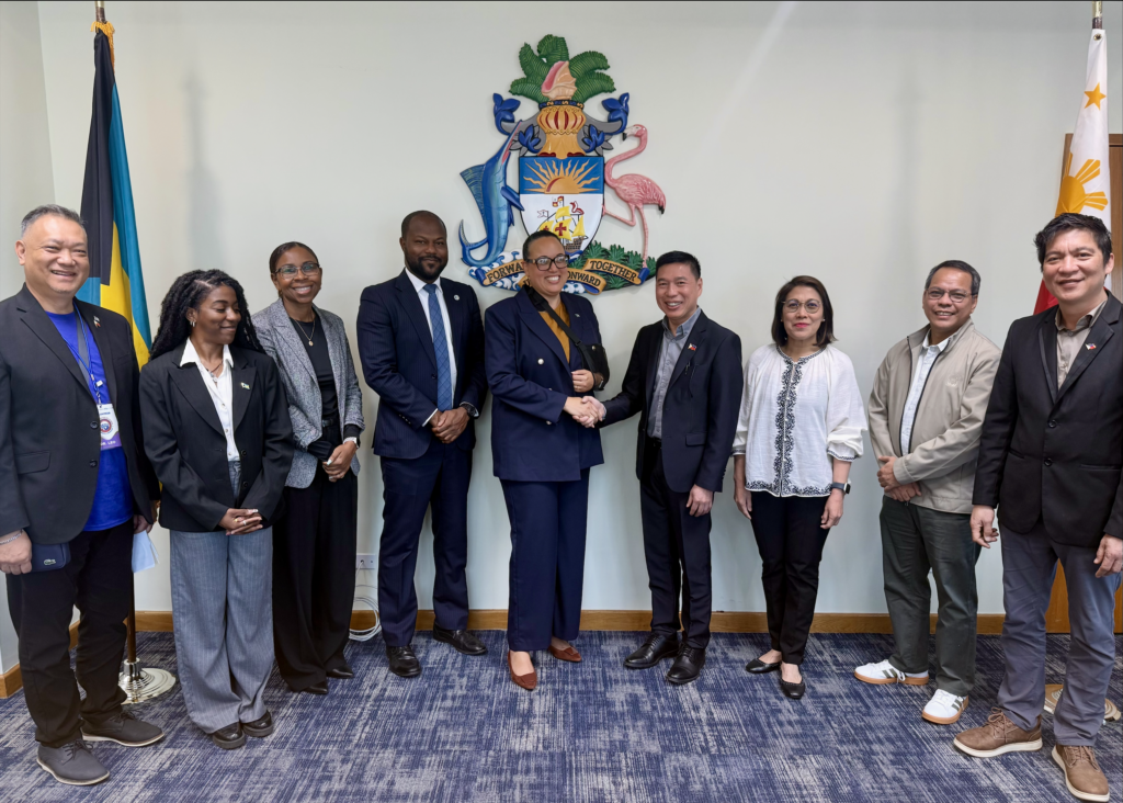 Philippine Delegation meets with Bahamas foreign and labor officials. L-R: former Philippine Honorary Consul Dr. Leo Ignacio, Foreign Service Officer Kennedy Lightbourne, Deputy Director General Gian Dean, Director Howard Thompson, Director Jerusa Ali, Labor Attacheé Saul De Vries, Welfare Officer Mae Codilla, Atty Eduardo Labo, Jr. and Mr. Rigor Pantollano.
