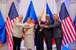 (L-R) Philippine Ambassador to the U.S. Jose Manuel Romualdez, Secretary of Foreign Affairs Ma. Theresa Lazaro, Under Secretary of State for Policy Allison Hooker, Congressman Robert “Bobby” Scott, and Congressman James Moylan raise a toast during the Embassy’s diplomatic reception to commemorate the 128th Philippine Independence Day and 80th Anniversary of Philippines-U.S. Diplomatic Relations.