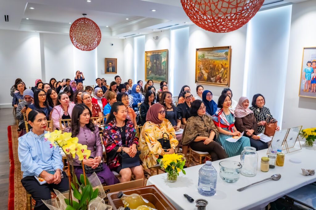 The Philippine Embassy successfully hosted the "Philippine Tropical Flavors Through Kombucha Fermentation" workshop for members of the ASEAN Spouses Circle (ASC), welcoming more than 60 participants for an engaging culinary experience that showcased the richness of Philippine tropical fruits.