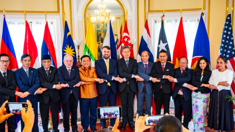 ASEAN Heads of Missions with the Deputy Assistant Secretary of State for East Asian and Pacific Affairs Hunt VanderToll (6th from left) do the ASEAN handshake during the 2026 ASEAN Day celebration. This year&rsquo;s event was hosted by Cambodian Ambassador to the U.S. Koy Kuong (5th from left) and attended by Ambassador Jose Manuel G. Romualdez (4th from left).