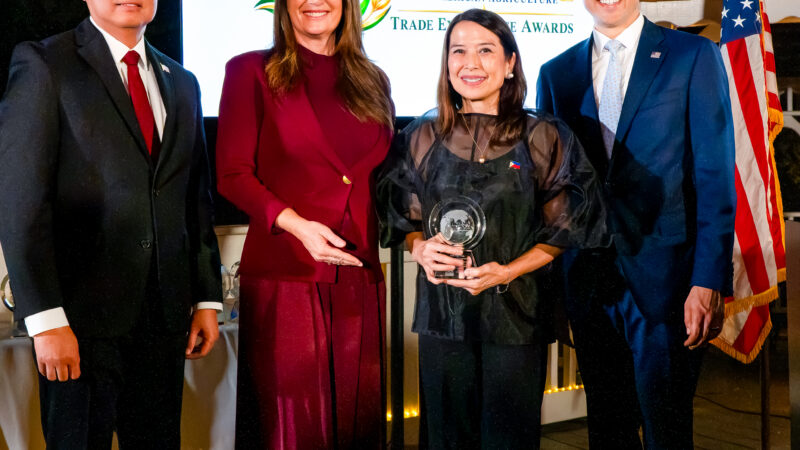San Miguel Foundation Executive Director Kin Lichauco (second from right) receiving the Trade Excellence Award from USDA Secretary Brooke Rollins (second from left) and Under Secretary Luke Lindberg (right), with Agriculture Counsellor Lupi&ntilde;o Lazaro, Jr. (left) (photo credit: USDA)